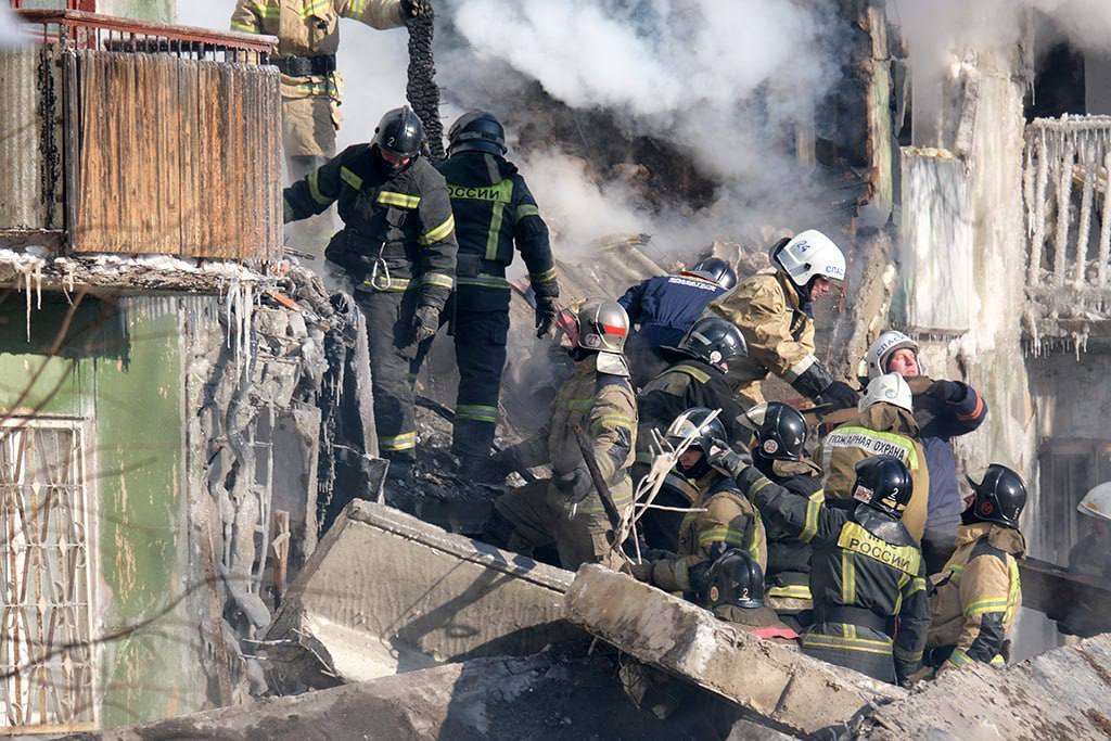 В СК сообщили о задержании двоих жителей Омской области, которые осматривали дом на Линейной в Новосибирске перед взрывом газа.