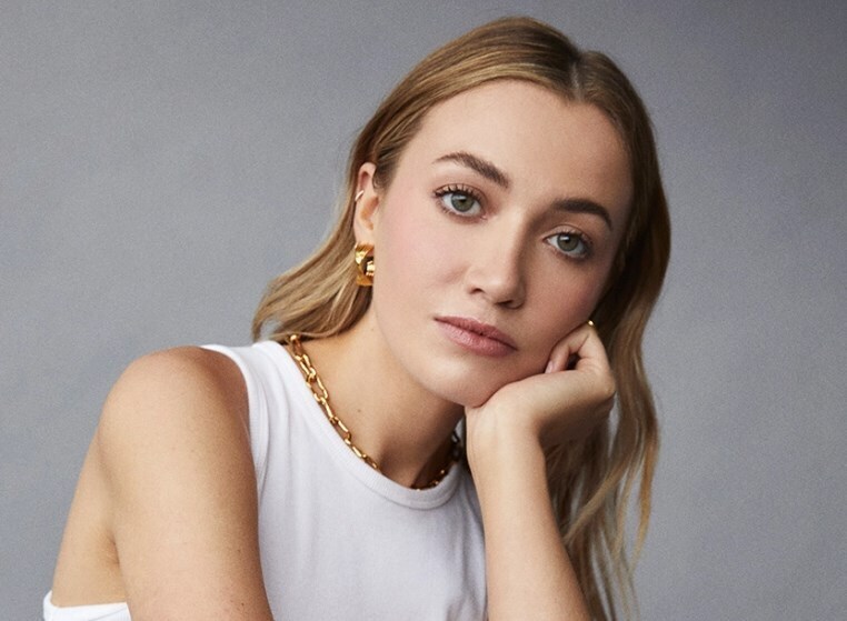 Познакомьтесь с Тилли Кипер, последней подозреваемой сериала ‘Ты’