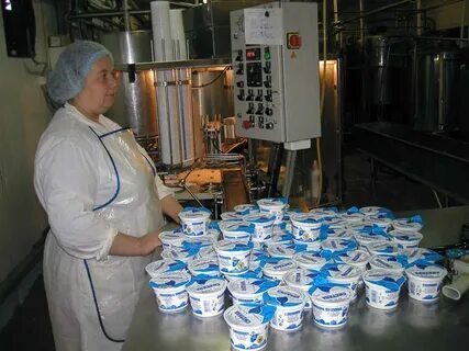 Помогут ли санкции против России развитию отечественного производства? Запад уже "спасает" нашу сметану.