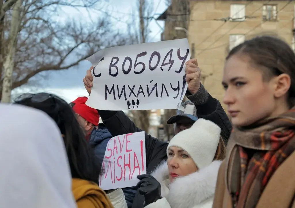 Спасти нерядового Мишу: устроит ли партия Саакашвили новую «революцию роз»