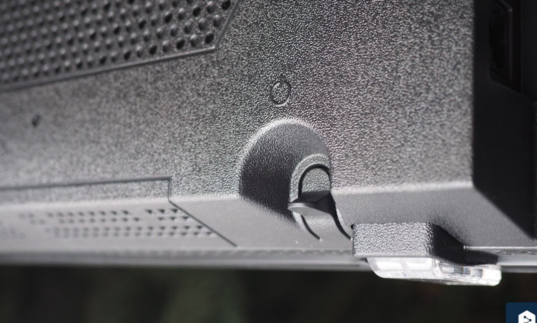 Обзор первого "умного" телевизора от Яндекса с Алисой