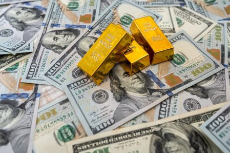 Несмотря на большой объем продаж иностранной валюты в январе, международные резервы Украины выросли до 30 миллиардов долларов.