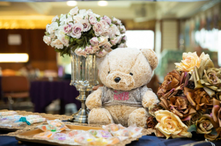 День Тедди 2023: 5 романтических способов выразить свои чувства с помощью мишки