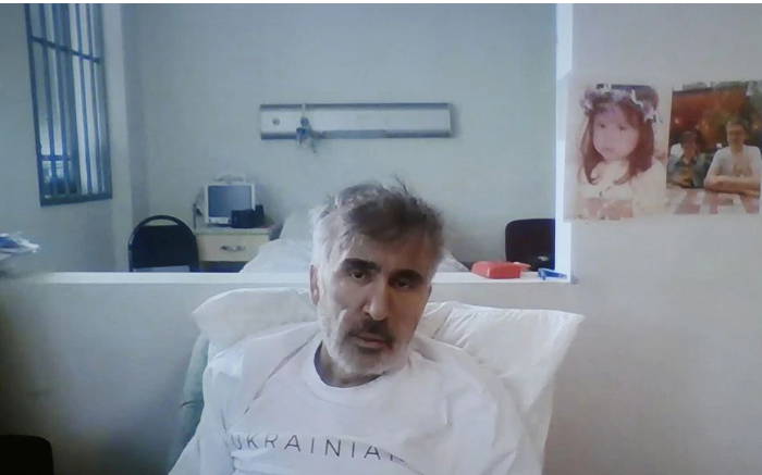 Бывшего президента Грузии Саакашвили могут лечить в Польше, заявил премьер-министр Польши