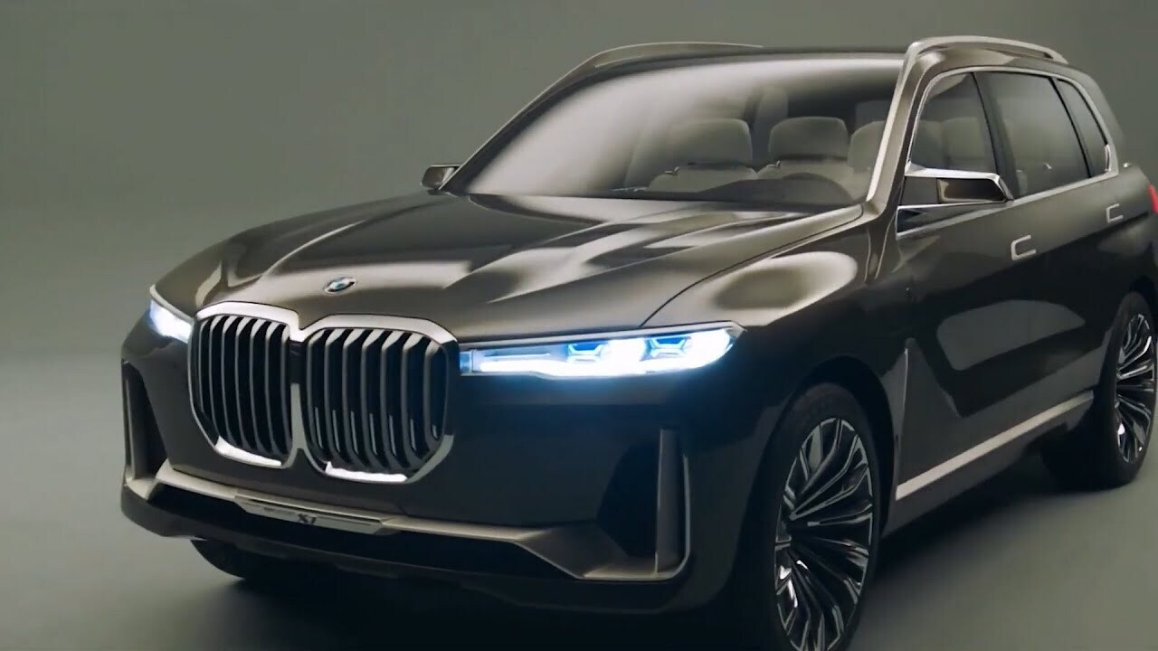 Обзор BMW X7 2023 года: вау-фактор iDrive и лучшая топливная экономичность.