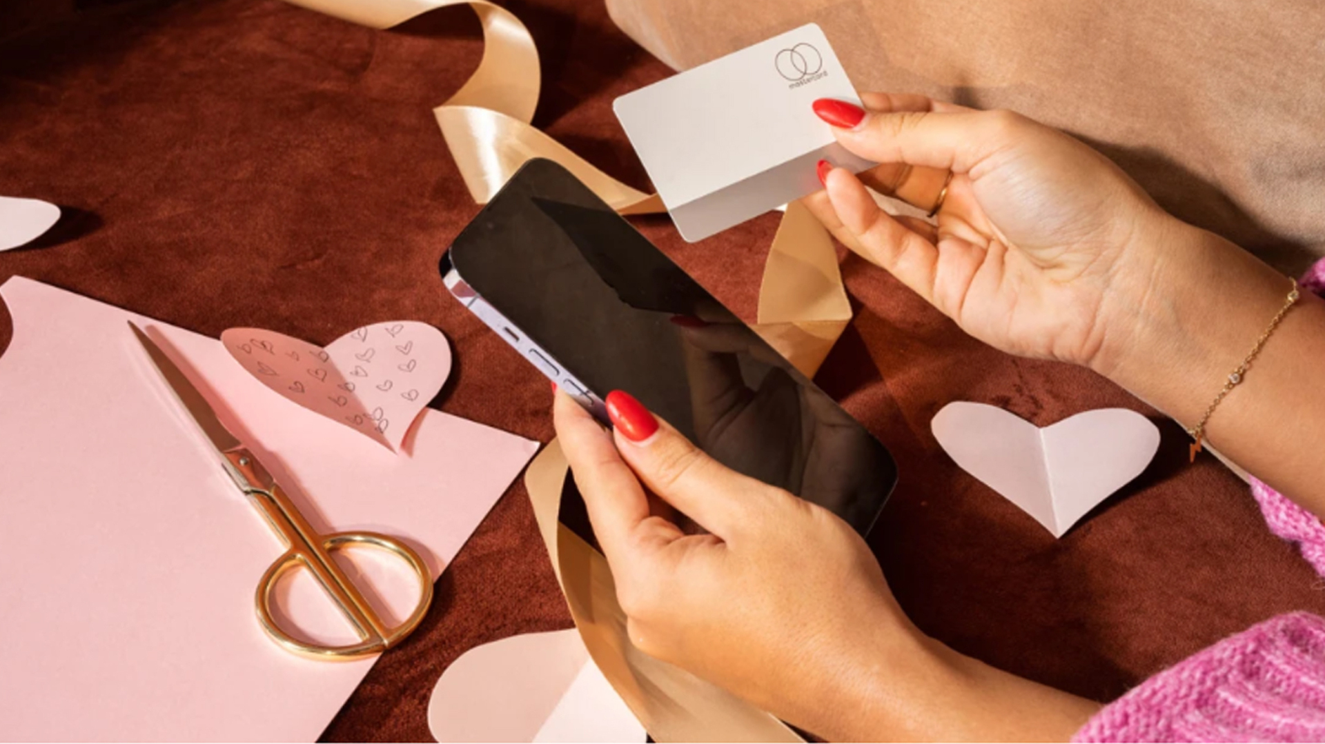 Что купить в феврале 2023 года, по мнению экспертов