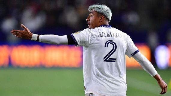 «Барселона» подала апелляцию в CAS по поводу трансфера Араужо, «Гэлакси» рассматривает вариант аренды