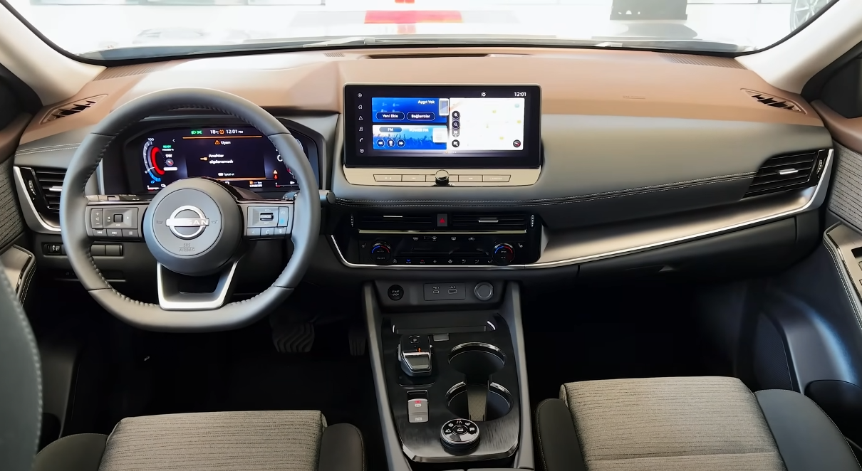 Nissan X-Trail 2023 года