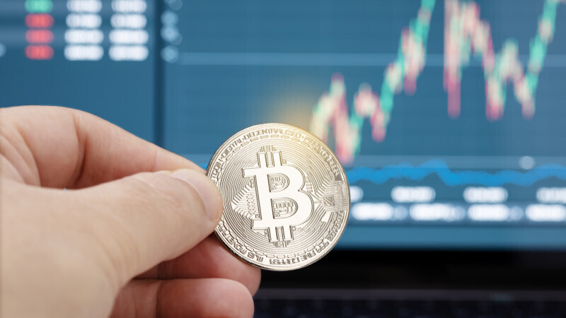 Цена биткойна достигает 3-недельных минимумов