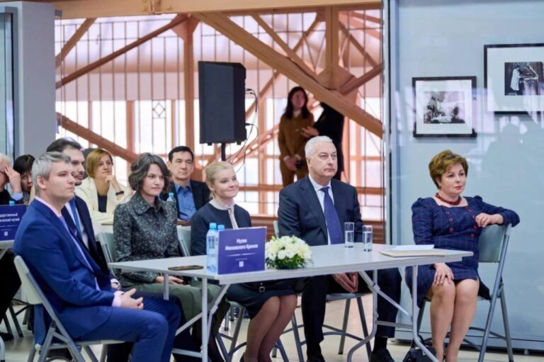 Министр культуры наградила лучших реставраторов страны!