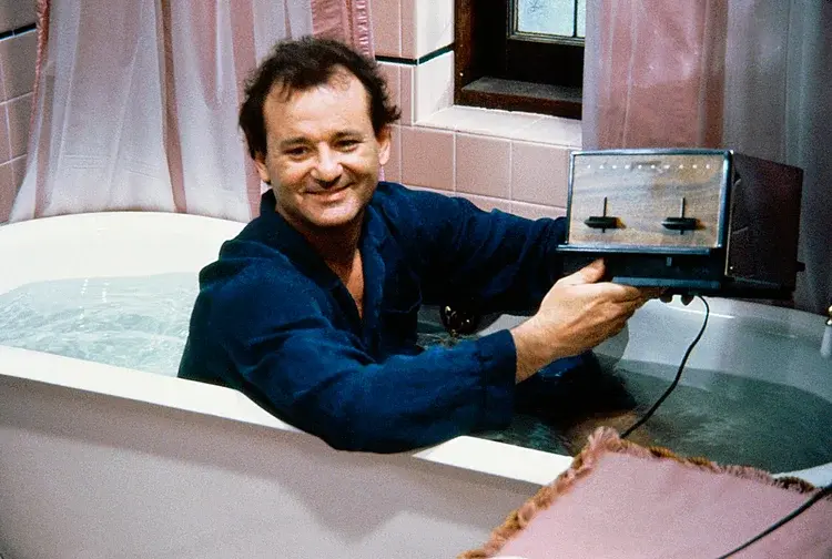 Вспоминая старый добрый фильм, так о чем нам хочет поведать '' День сурка "