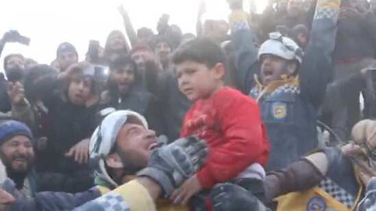 Невероятно, но спустя столько дней с момента землетрясения спасли 5 человек