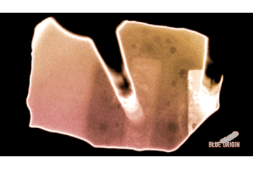 "Чудо из лунной пыли: Blue Origin представила прорывное открытие солнечного элемента, изготовленного из лунного грунта"