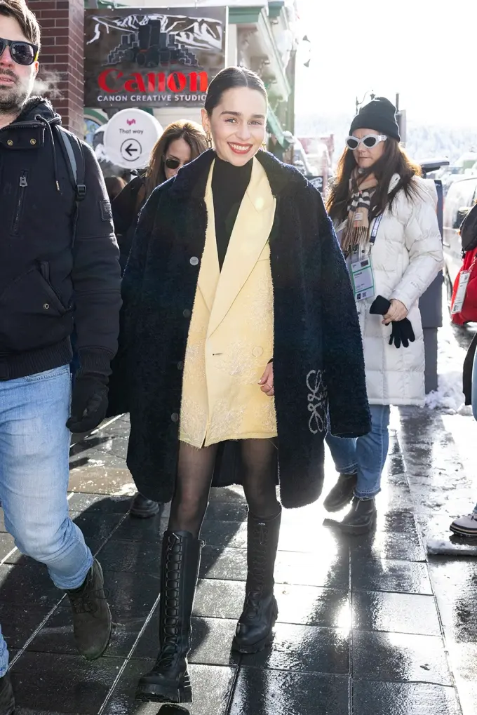 Звезды в платьях и колготках: фото Кендалл Дженнер и других