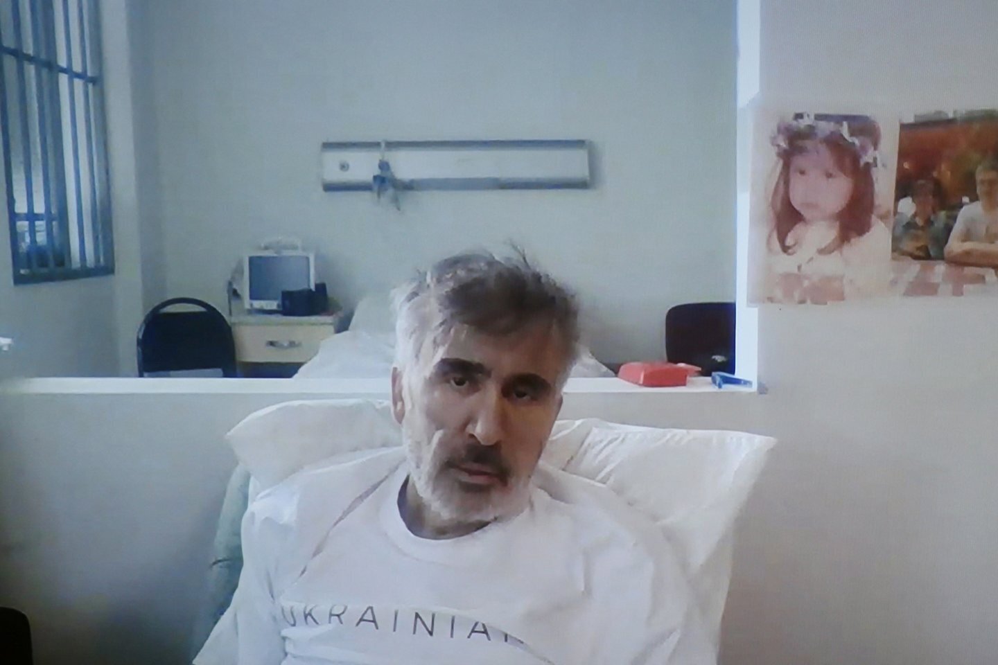 Польша предлагает принять М.Саакашвили на лечение.