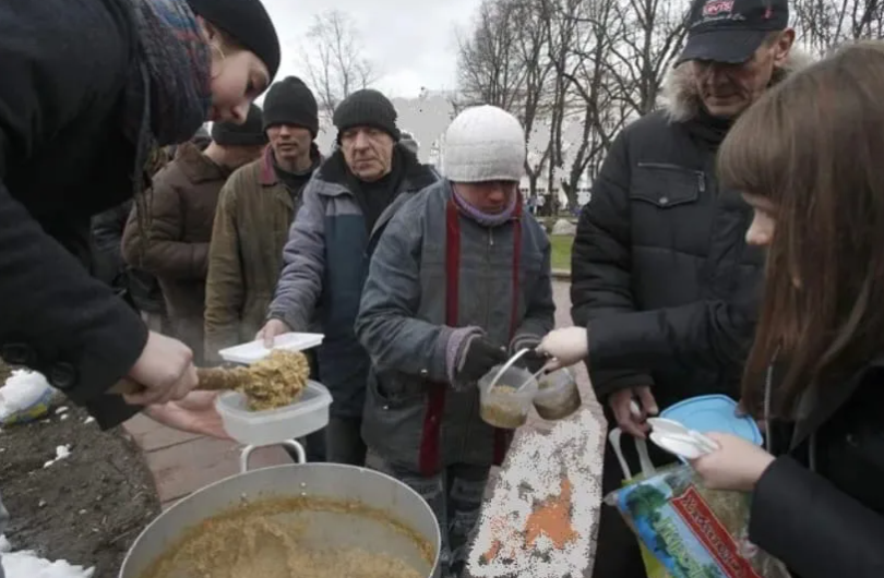 "Их миллионы! Тьмы, и тьмы, и тьмы". До двух процентов россиян живут на улице. Государству до них дела нет