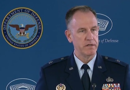 США сбили неизвестный "высотный объект" над Аляской, заявляет Белый дом