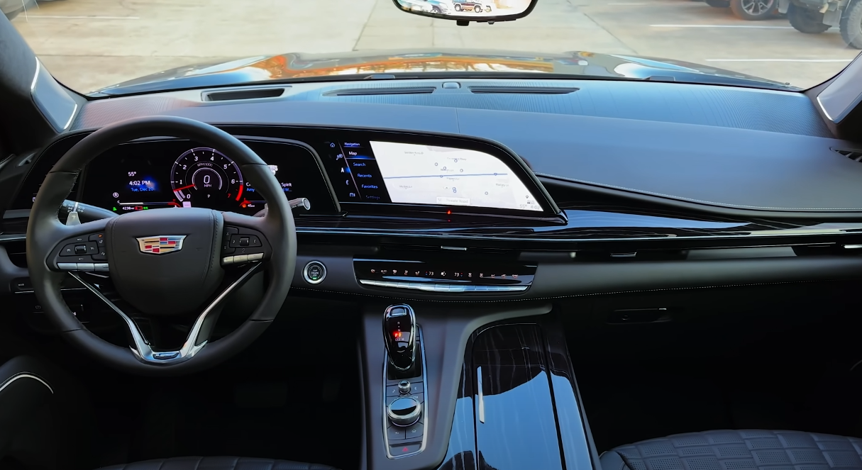 Cadillac Escalade-V 2023 года ценою в 151.490 долларов 😱😱😱 за что?