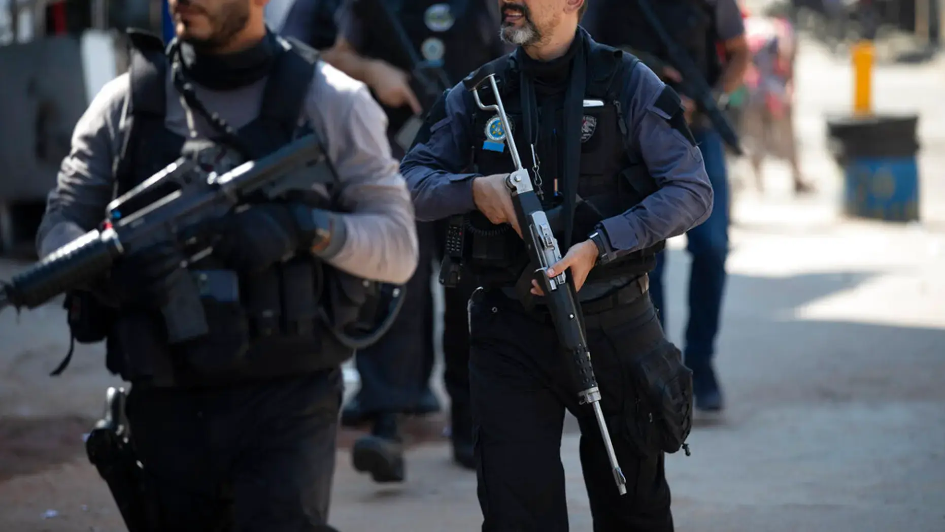 По Меньшей Мере 25 Человек Погибли Во Время Рейда Бразильской Полиции В Рио