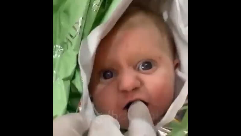 Чудо! Малыш выжил после 128 часов находясь под обломками