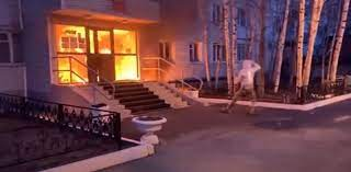 Задержали мужчину после поджога военкомата