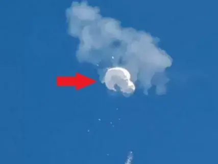 Новый неопознанный «цилиндрический» объект, сбитый над Канадой