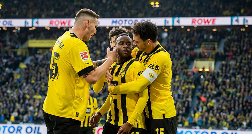 Мукоко получил серьёзную травму и выбыл на несколько недель.