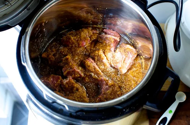 Тушеные короткие ребрышки по-корейски