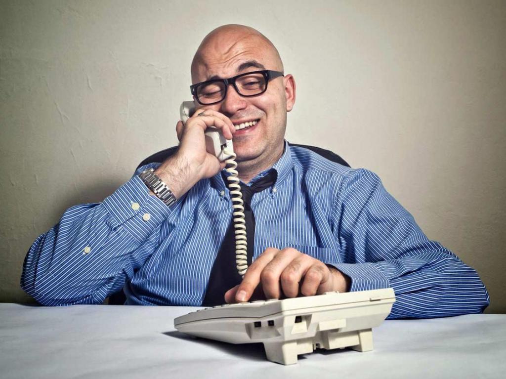 Остерегайтесь мошенников: Новое предупреждение о мошеннических схемах для россиян