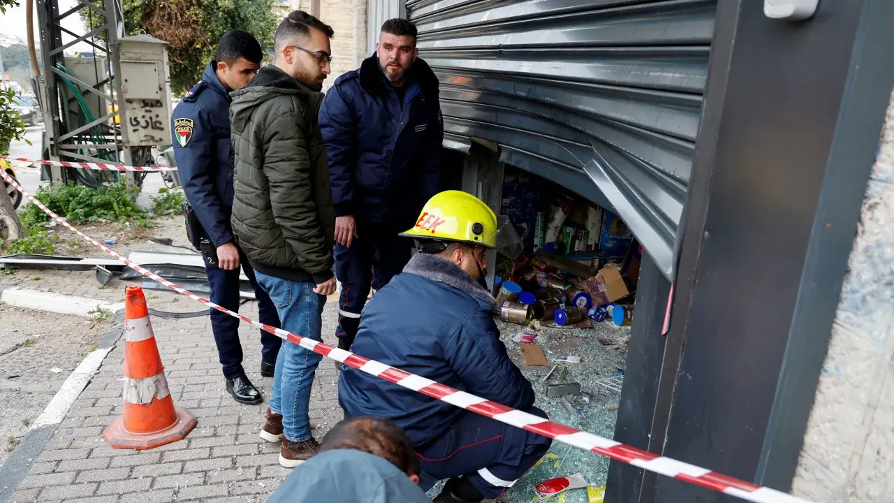 Палестинец убит и 13 ранены в результате израильского рейда на Западном берегу, заявляют палестинские официальные лица