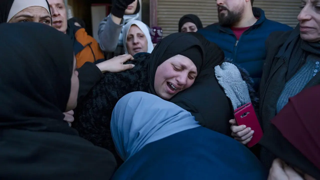 Палестинец убит и 13 ранены в результате израильского рейда на Западном берегу, заявляют палестинские официальные лица