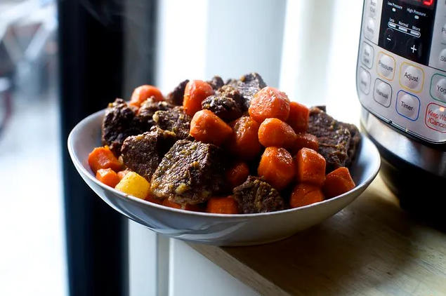 Тушеные короткие ребрышки по-корейски