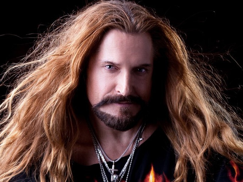 Про Земфиру, Джигурду и Костомарова, или Будни страстного журналиста