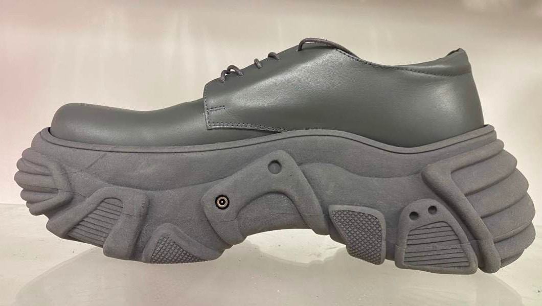 Российский стартап YEA2098.....