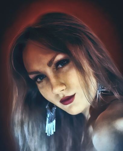 Женщина потратила все накопленные деньги, а мужу сочинила легенду о грабителе