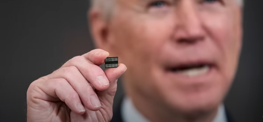 Почему Китай проигрывает войну микрочипов