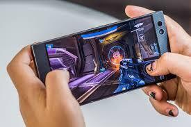 Минцифры готовит законопроект по предустановке игр на смартфоны