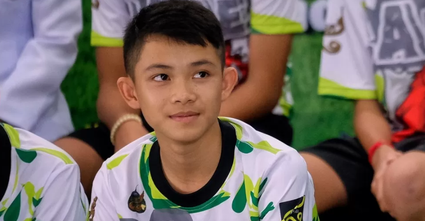 Спасение в тайской пещере: Дуангпетч Промтхеп, капитан «Диких кабанов», умер в Великобритании