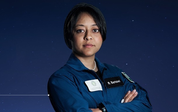 Кто полетит в первые в космос от Саудовской Аравии?