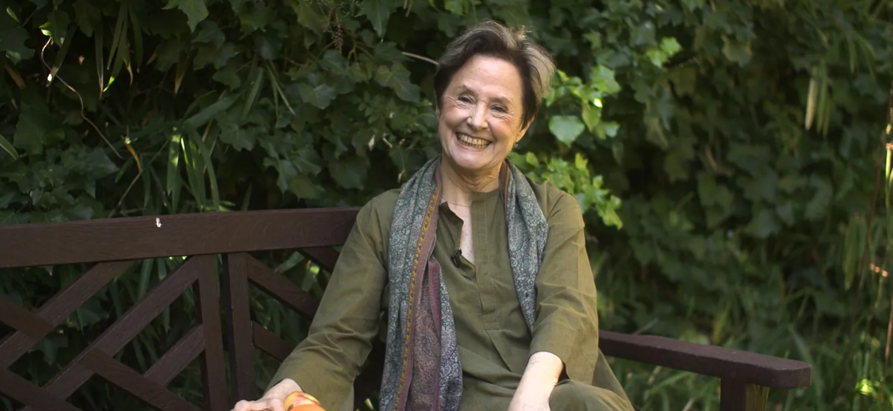 Спустя более 50 лет после открытия своего культового ресторана Chez Panisse защитник медленной еды продолжает оставаться в авангарде перемен