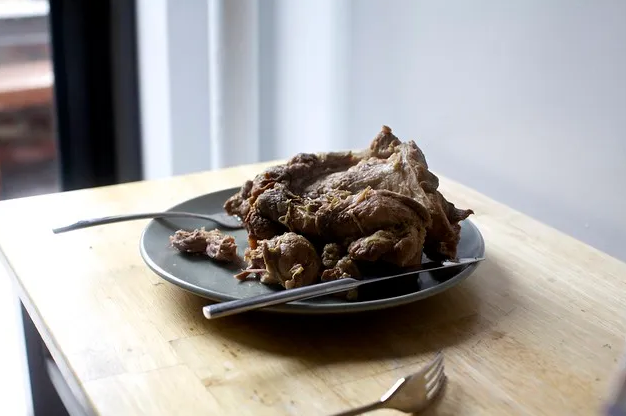 Ломаная паста со свиным рагу пальчики оближешь