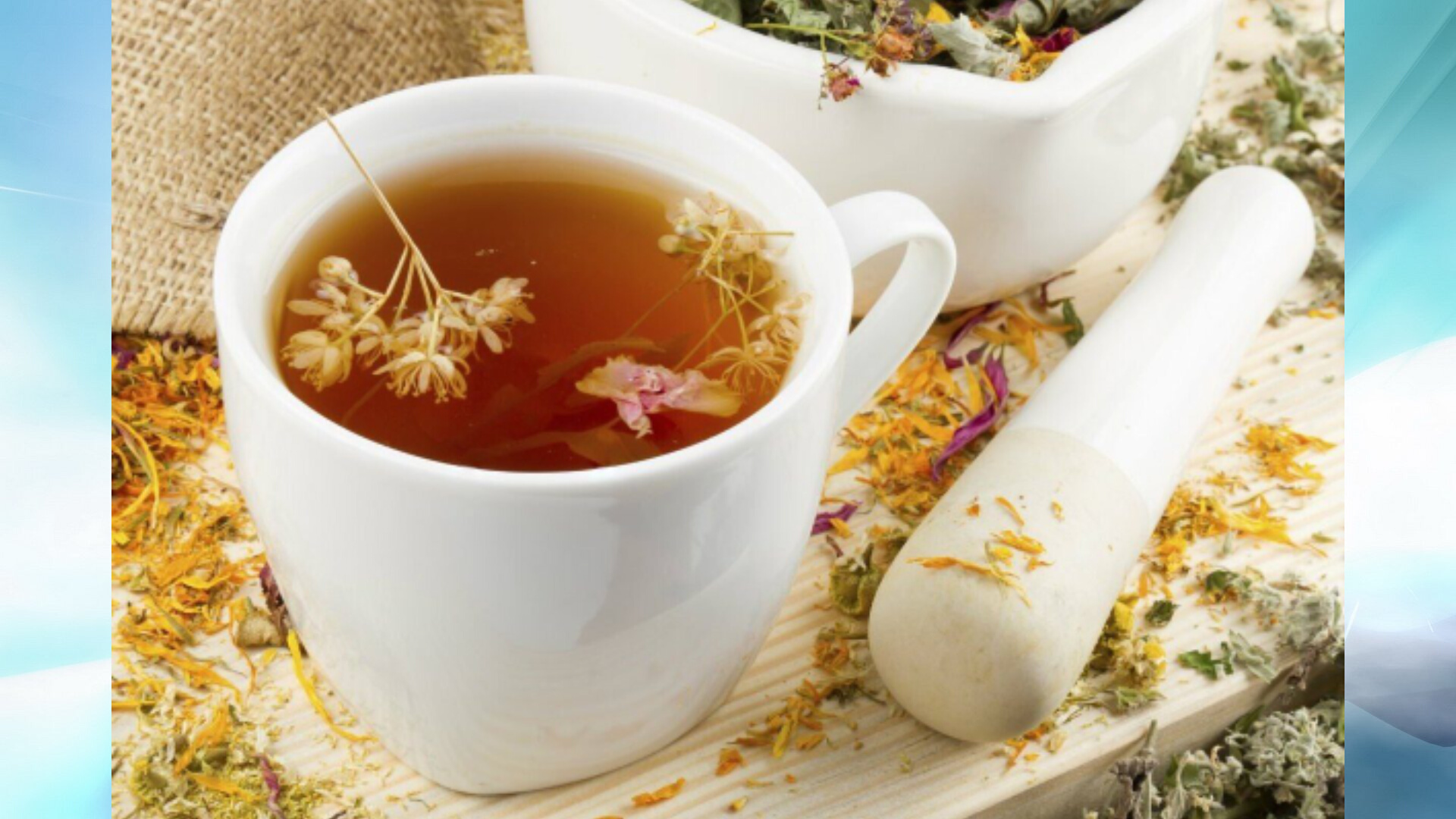 Чай долголетия. Травяной отвар. Травяные, цветочные и ягодные чаи. Настои трав. Чай с травами.