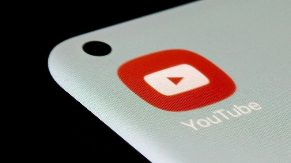 Генеральный директор YouTube Сьюзан Войжитски уходит в отставку, новым генеральным директором станет американец индийского происхождения Нил Мохан.