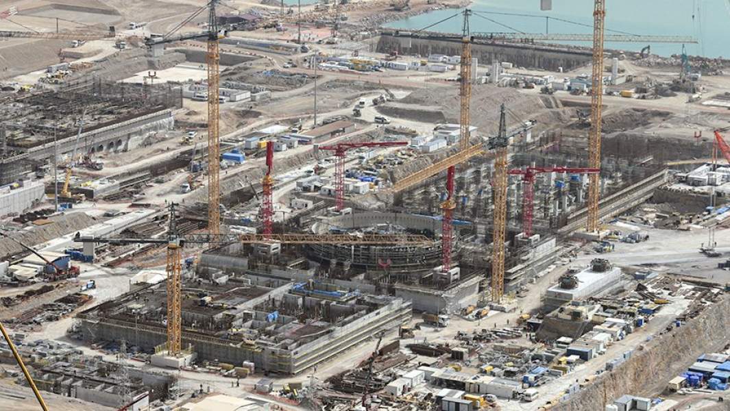 Землетрясение в Турции возродило споры об атомных станциях