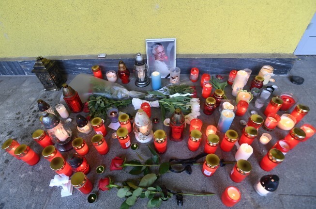 Суд приговорил молодого человека к 12 годам лишения свободы за убийство учителя мачете в Праге