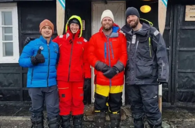 Вдохновляющая суперженщина Лиза установила 10 рекордов в полярной гребной экспедиции.