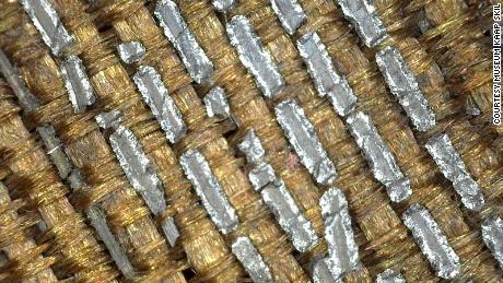 Потрясающее серебряное свадебное платье, найденное после кораблекрушения 17 века