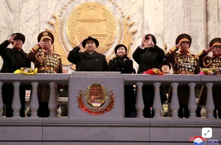 Северная Корея запустила ракету дальнего действия после предупреждения о военных учениях