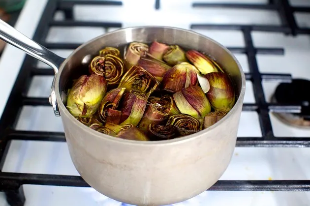 Хрустящие жареные артишоки