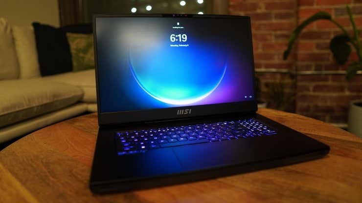 Мощный и дорогостоящий дебют Titan GT77 HX